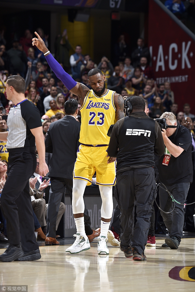 九游app平台Scout迎来三赛季出色发挥,热火观众热烈欢呼!的简单介绍