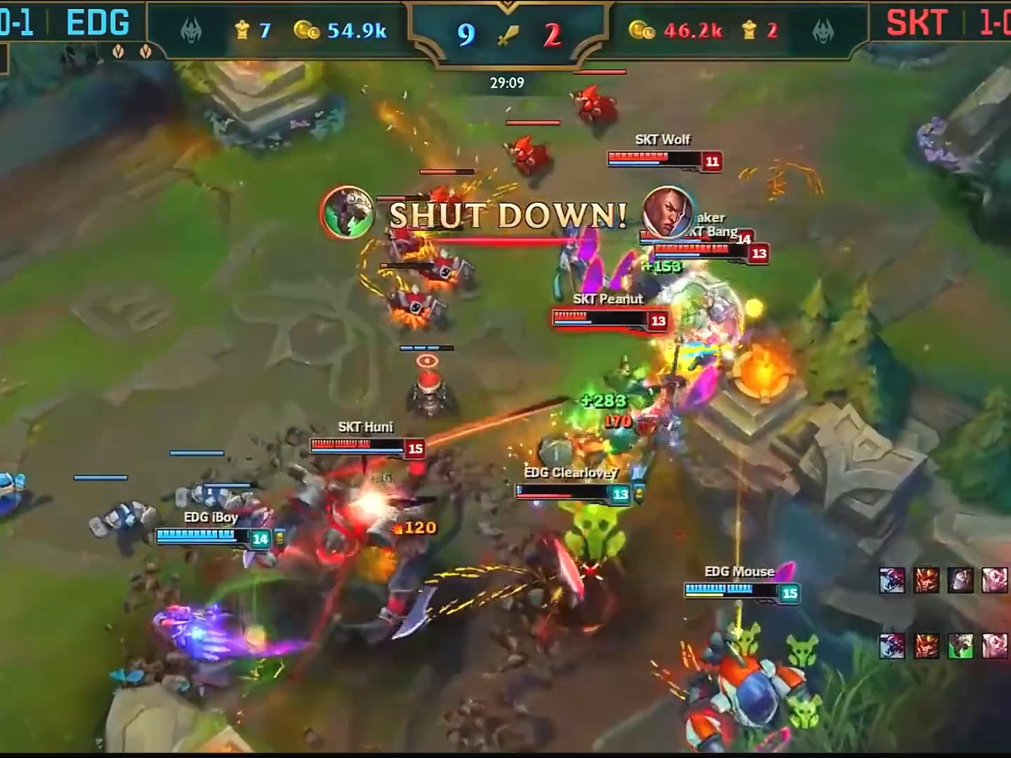 九游娱乐莱万多夫斯基在SKT比赛中败北,比赛局势复杂引发热议!再创辉煌时刻的简单介绍